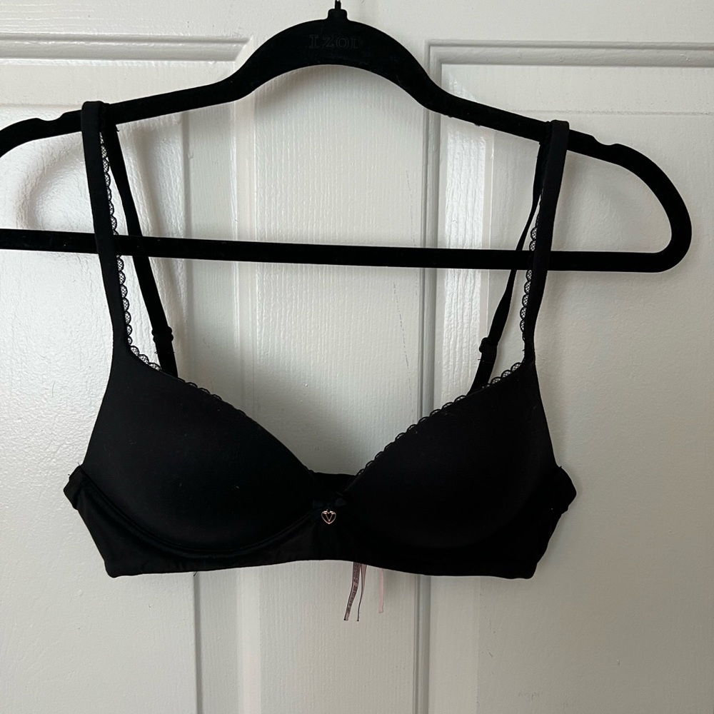 Victoria’s Secret Black Bra